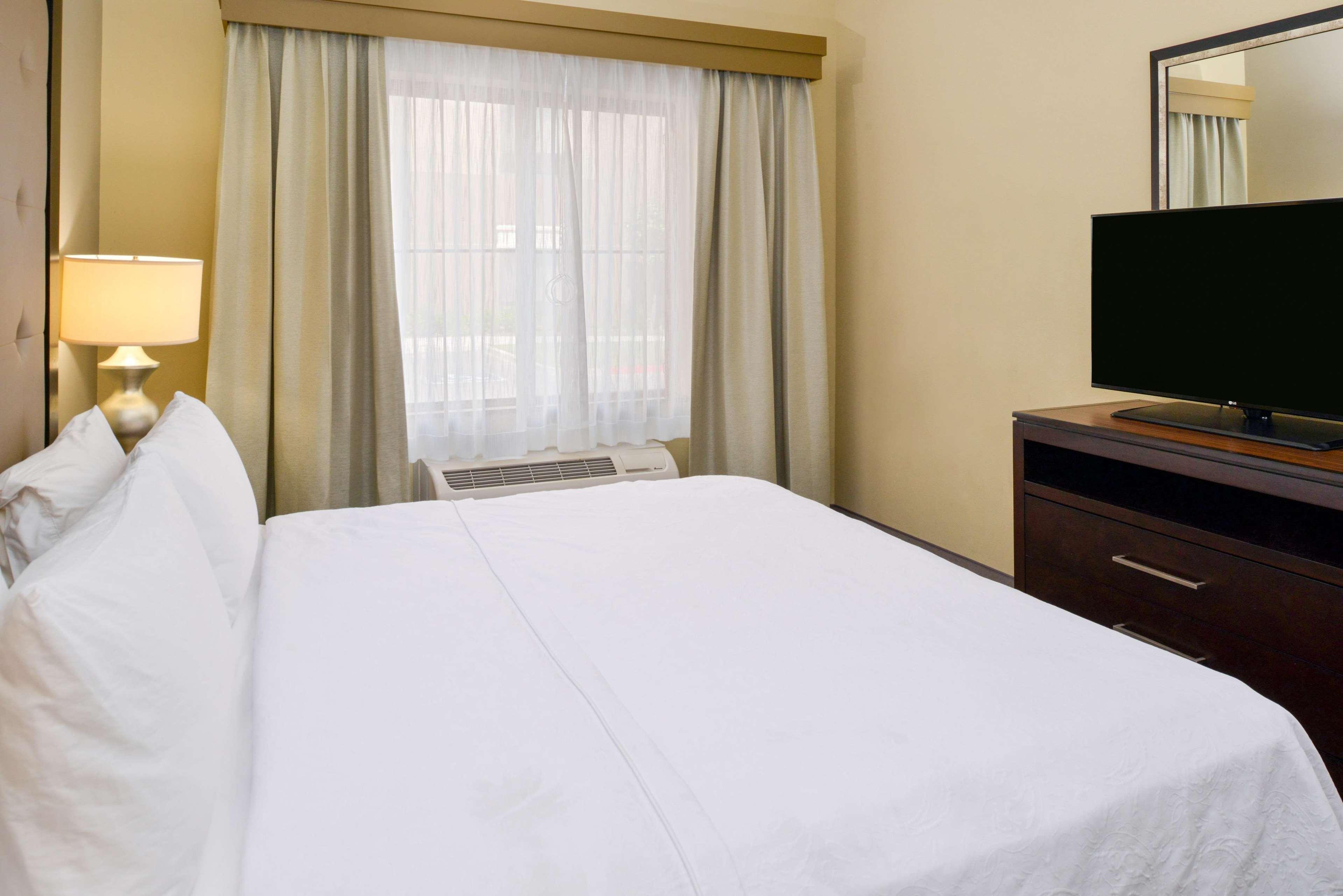 Homewood Suites By Hilton Fresno Dış mekan fotoğraf